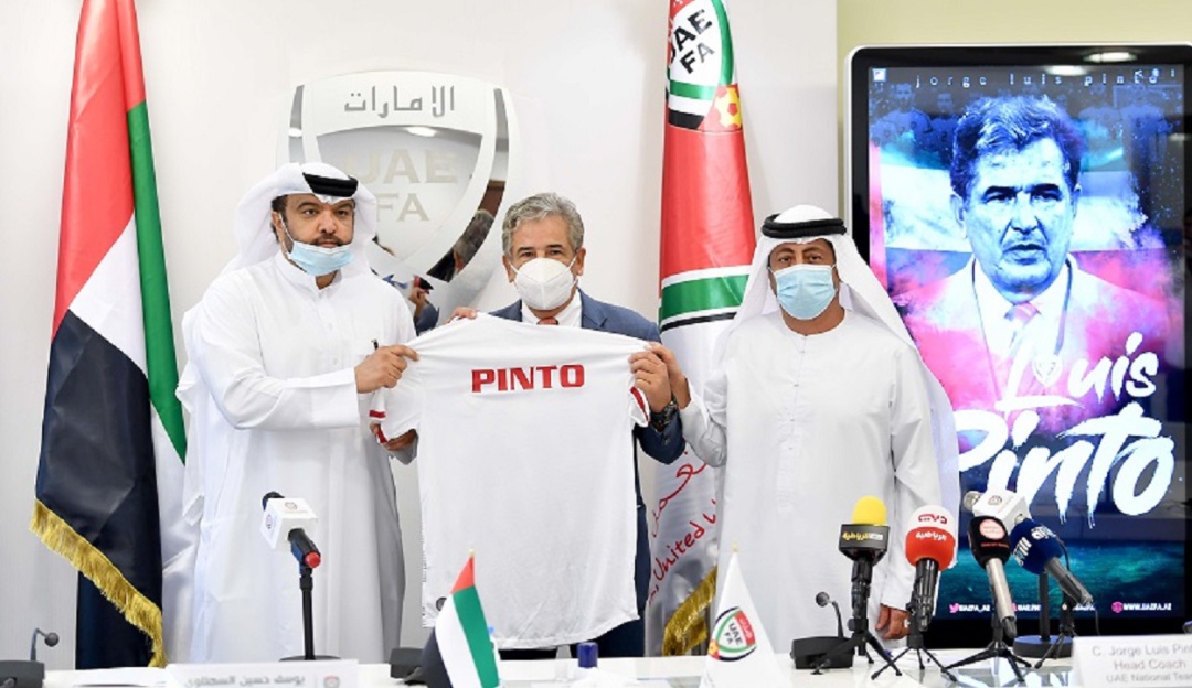 Pinto Emiratos Árabes: Jorge Luis Pinto fue presentado oficialmente como DT de Emiratos Árabes