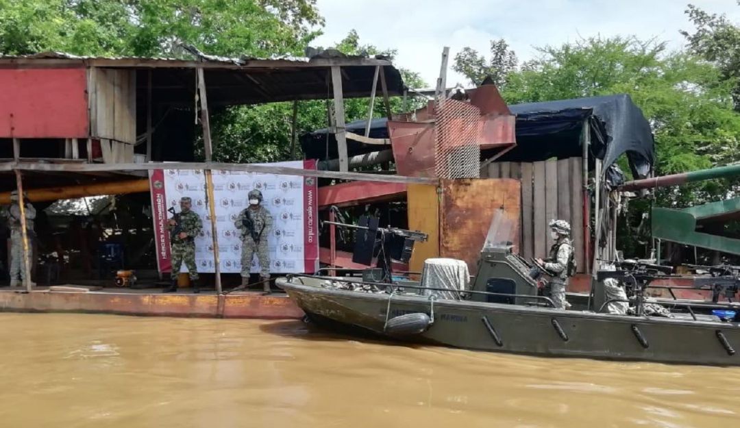Minería ilegal en el sur de Bolívar: Incautan draga que era usada para minería ilegal en el sur de Bolívar