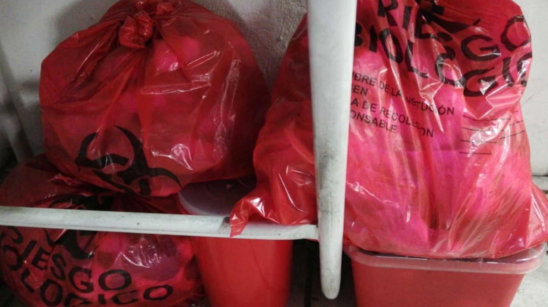Droguistas llevarían cuatro meses sin recolección de residuos peligrosos
