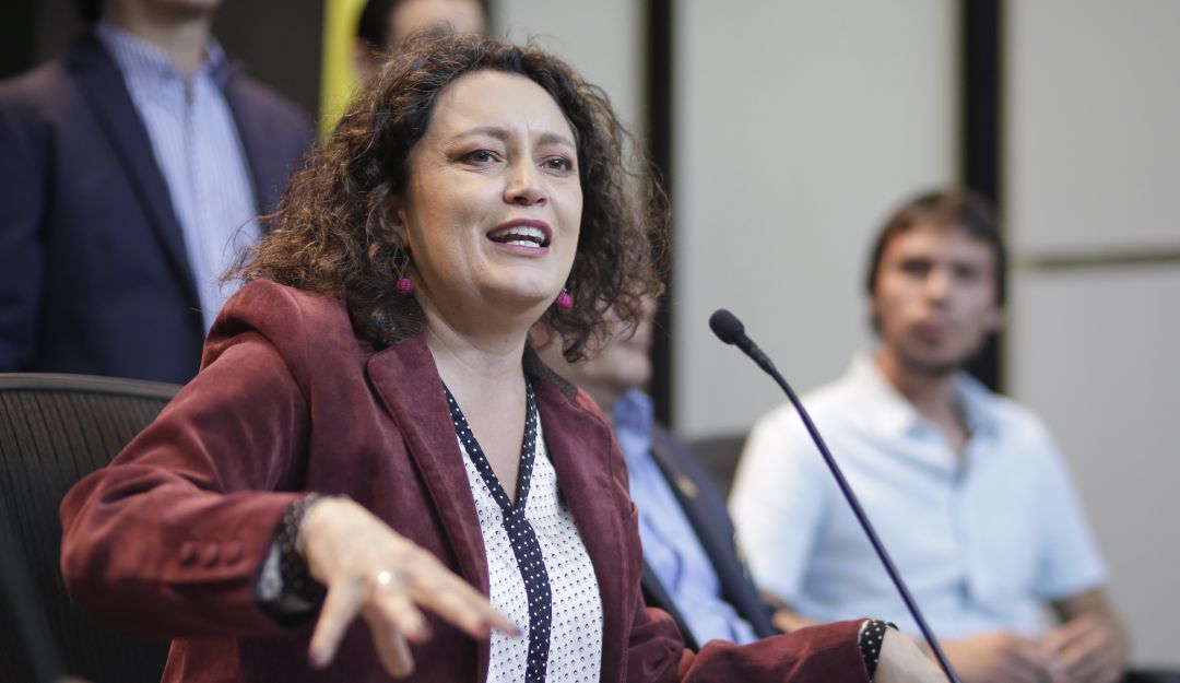 Angélica Lozano groserias: Angélica Lozano se disculpó por episodio en plena sesión del Congreso