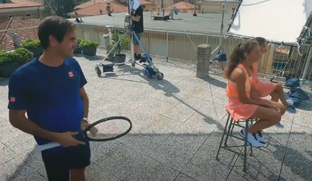 Roger Federer niñas italianas: Federer sorprendió a dos pequeñas aficionadas italianas