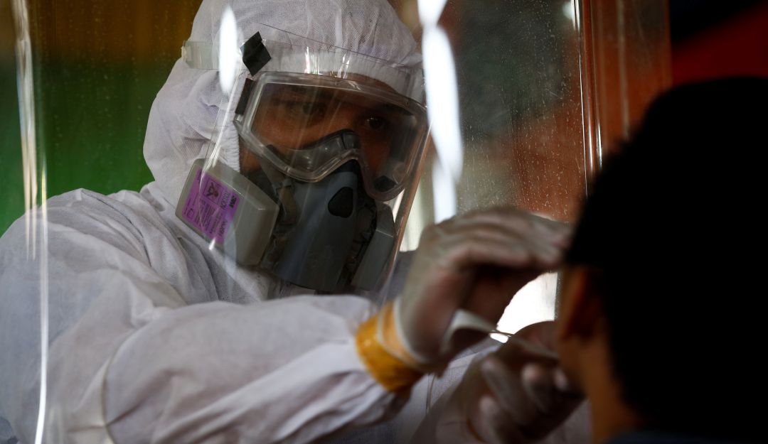 OMS: "quizás nunca haya una solución" para el coronavirus