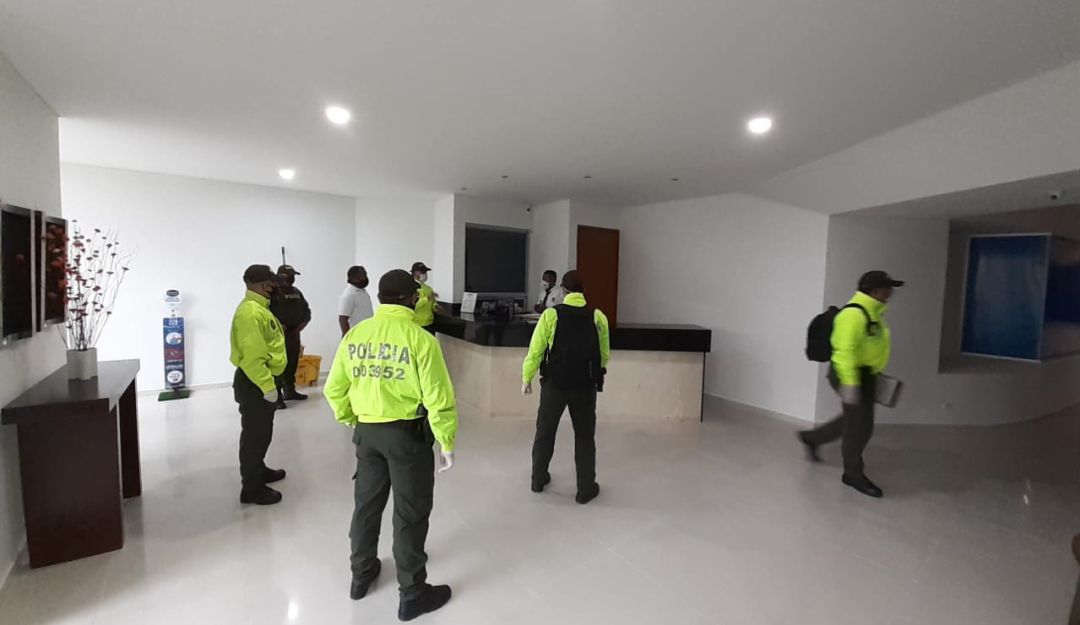 CLONACION DE TARJETAS DE CREDITO: Medida de aseguramiento a dos rumanos por clonación de tarjetas de crédito