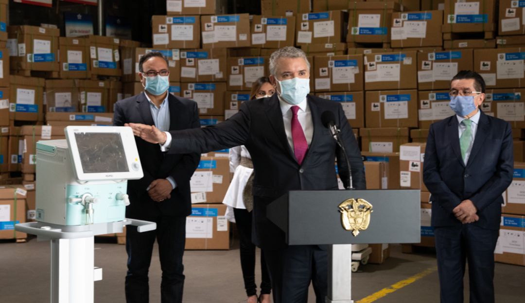 El presidente Iván Duque en el recibimiento de 233 ventiladores UNI adquiridos por el Gobierno Nacional