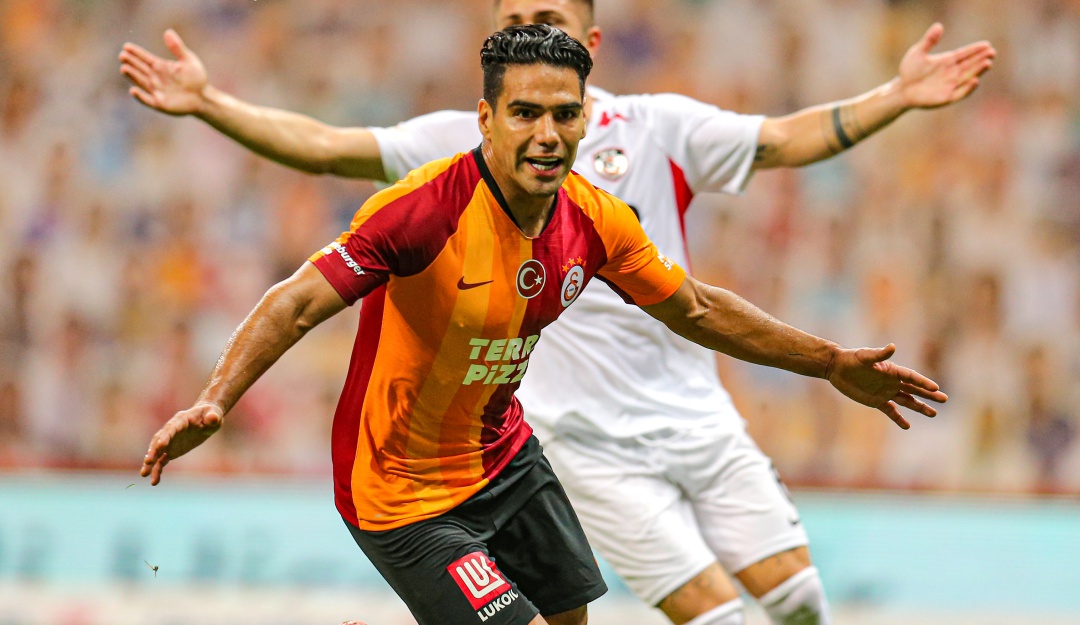Falcao Galatasaray camiseta: Falcao y una pista sobre su continuidad en el Galatasaray