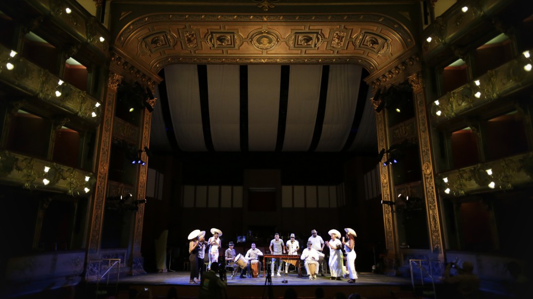 "Teatro Colón no abandona a su público y ahora tiene cronograma digital"