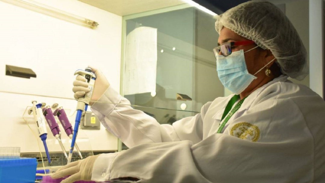 Unisimón fortalece su laboratorio para procesar pruebas de COVID-19