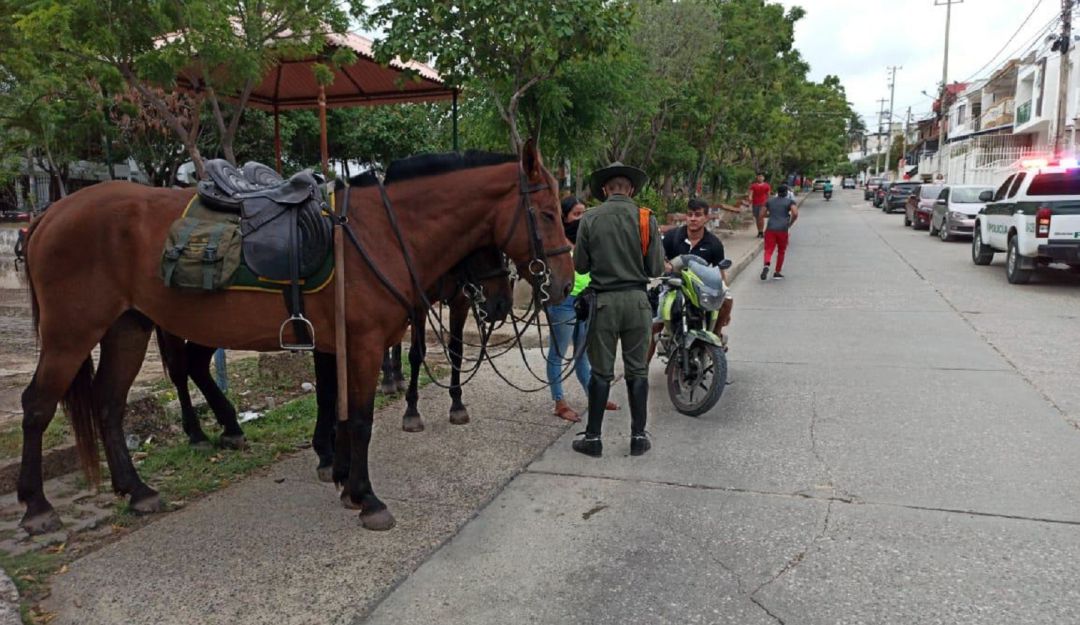 Operativos Policía Metropolitana en Cartagena: Hombres pretendían trabajar de mototaxi con casa por cárcel en Cartagena