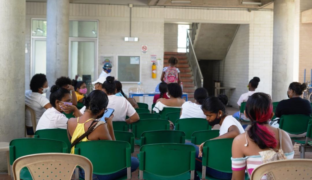 salud mental madres adolescentes: Tres entidades se unen para cuidar salud mental de las madres adolescentes
