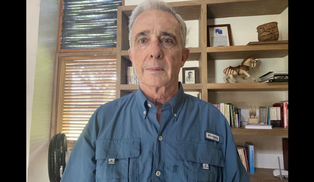 Álvaro Uribe preso: Álvaro Uribe insistió en que se publiquen interceptaciones a su teléfono
