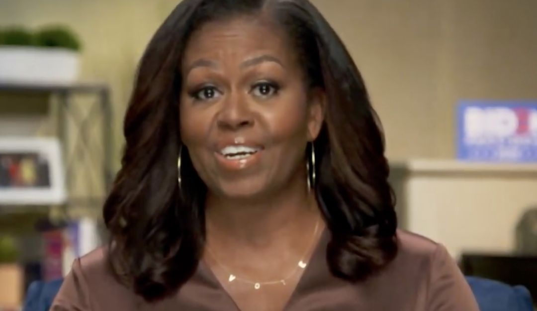 Michelle Obama apoya a Biden y critica a Trump: Michelle Obama califica a Trump como racista