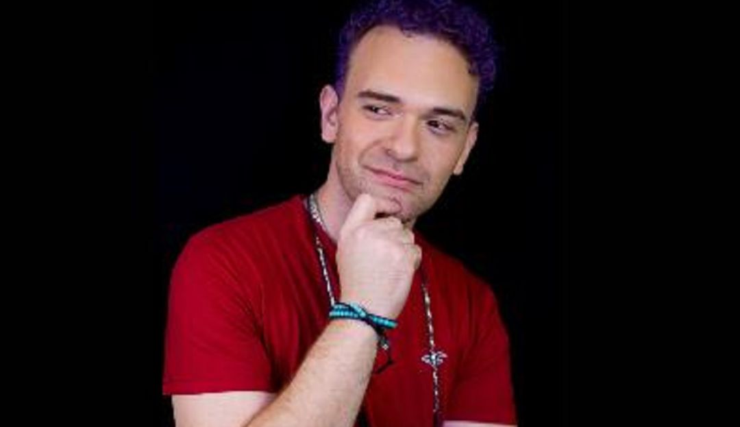 El puertorriqueño Alec Mora lanza su fusión de pop y reguetón “Me enamoré”