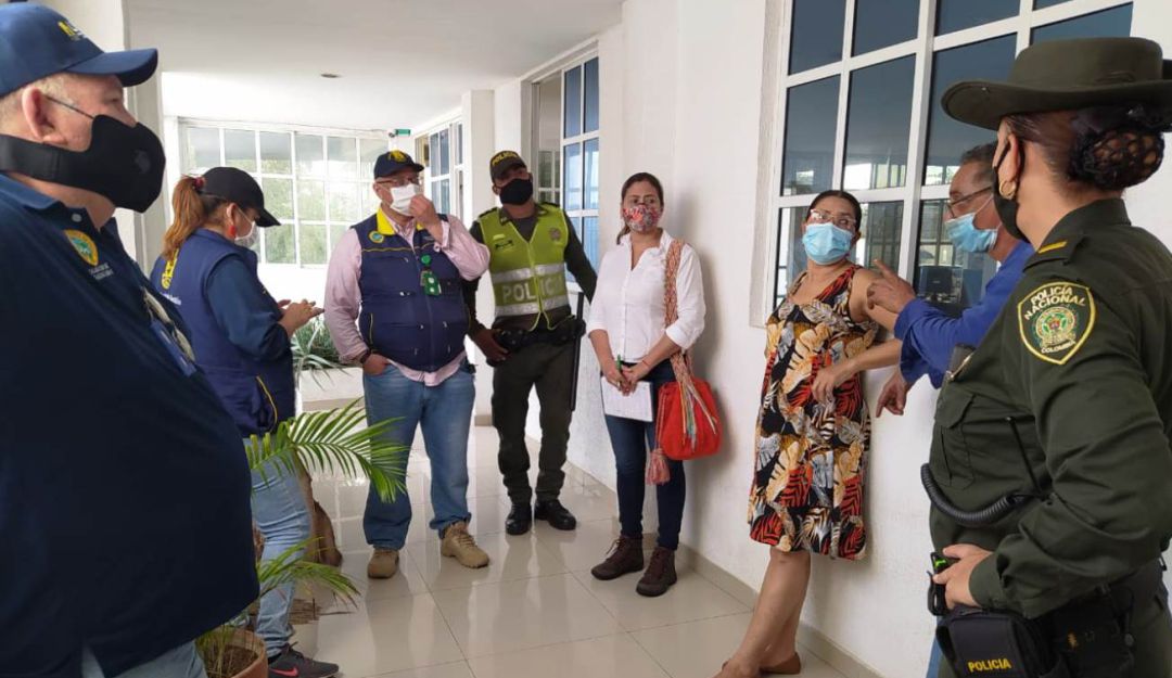 edificios en riesgo en Cartagena: Mesa de trabajo para hacer seguimiento a edificios en riesgo en Cartagena