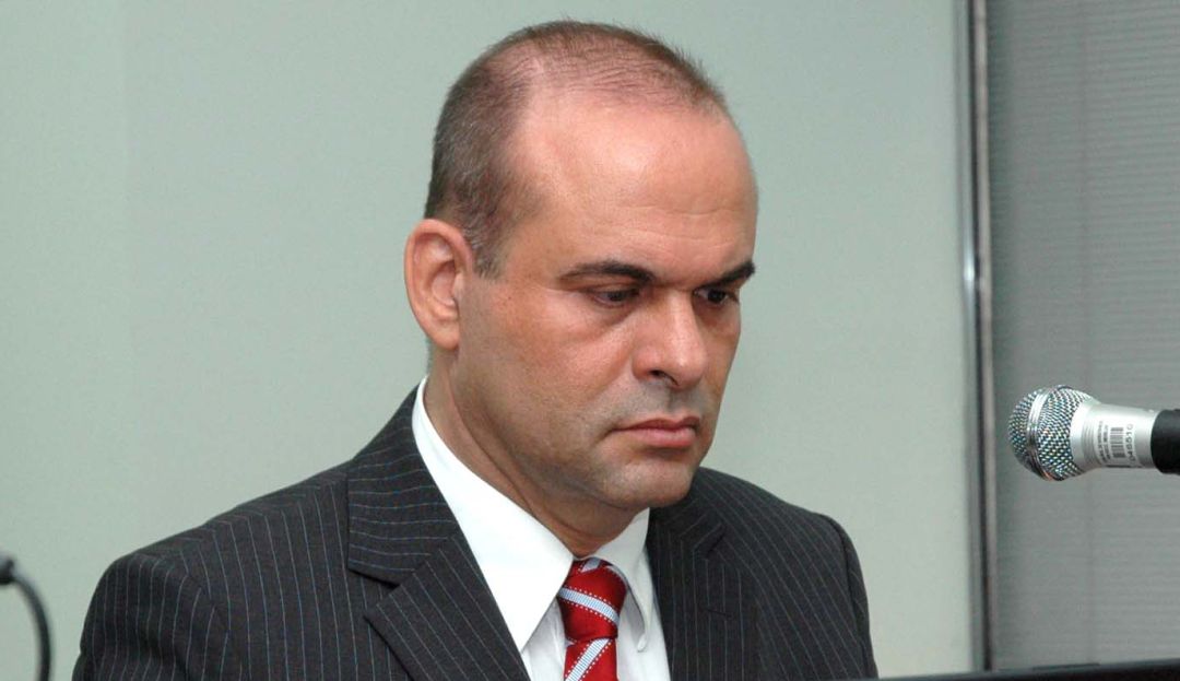 Salvatore Mancuso paramilitarismo: Víctimas culpan a Estado colombiano por deportación a Italia de Mancuso
