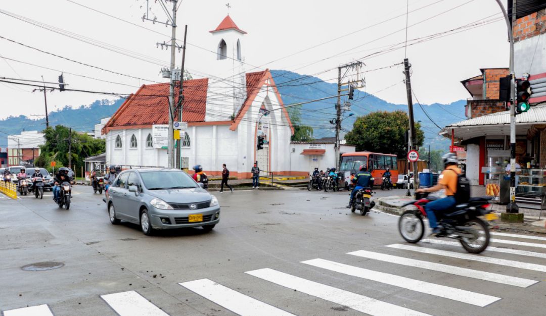 Vía La Badea ya está habilitada: Habilitan vía La Badea de Dosquebradas tras finalizar obras