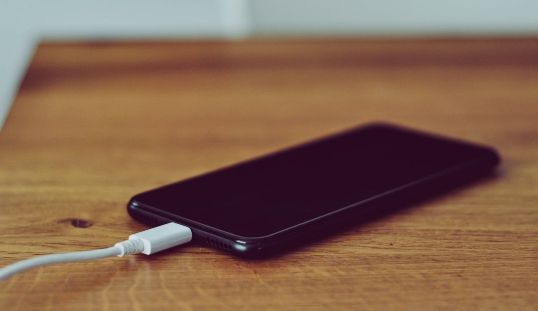 Batería eterna: ¿Fin a la carga del celular? Crean batería "eterna"