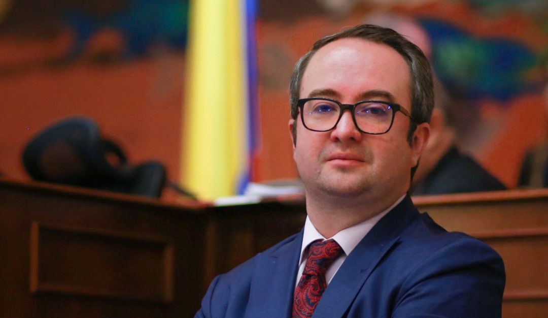 Senador Ciro Ramírez: Senador Ciro Ramírez sufre accidente en bicicleta en Chia