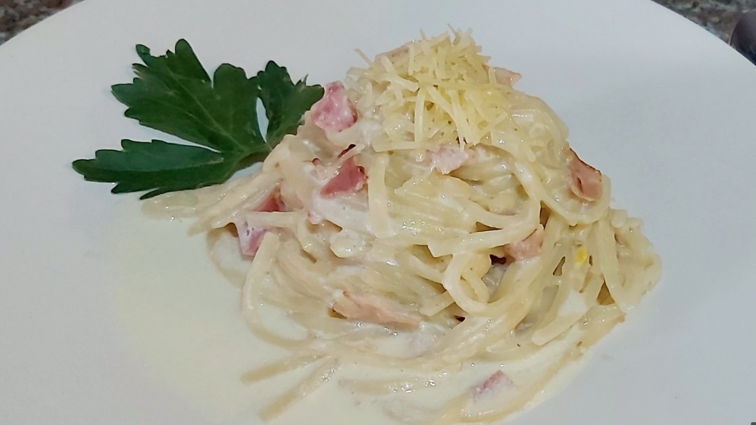Spaguetti a la carbonara