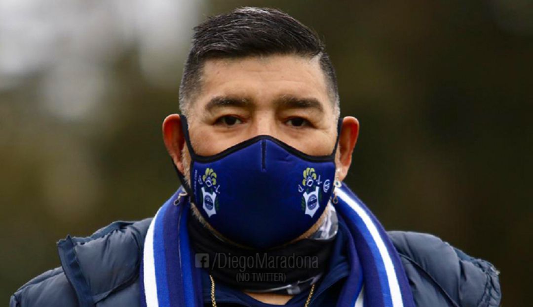 Fútbol argentino coronavirus: Maradona entrena a Gimnasia por primera vez tras para por el COVID-19