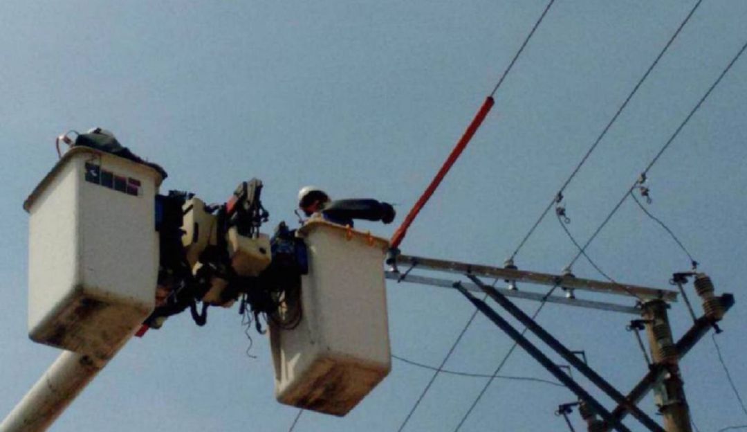 Protestas contra Electricaribe: Cae otro cable de alta tensión en Carlos Meisel: habitantes protestan