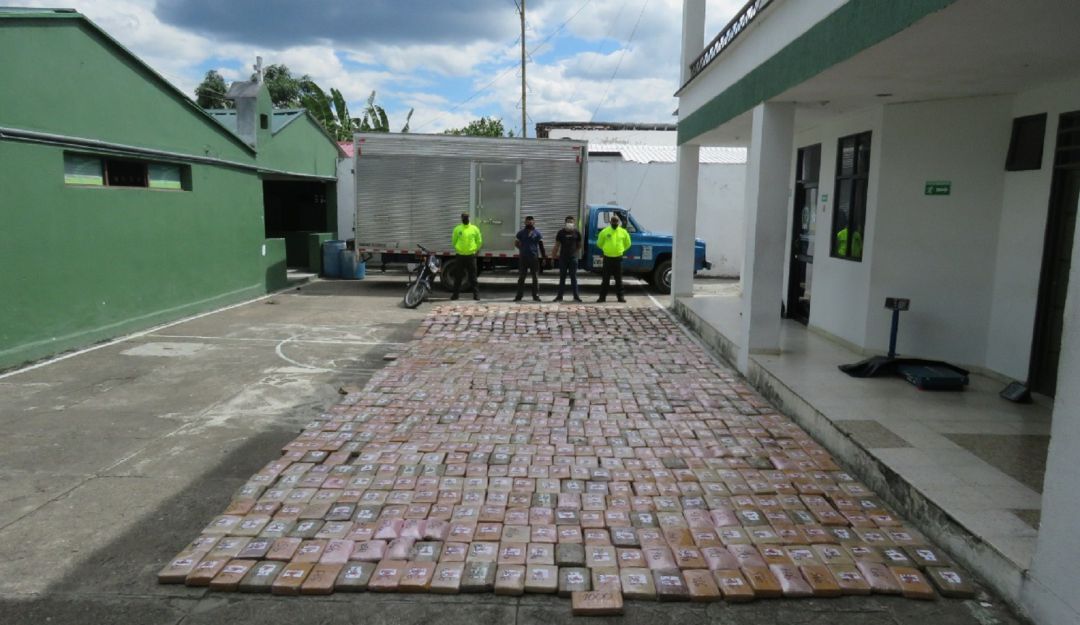Noticias Huila: Incautan más de una tonelada de marihuana en la vía La Plata, Pital