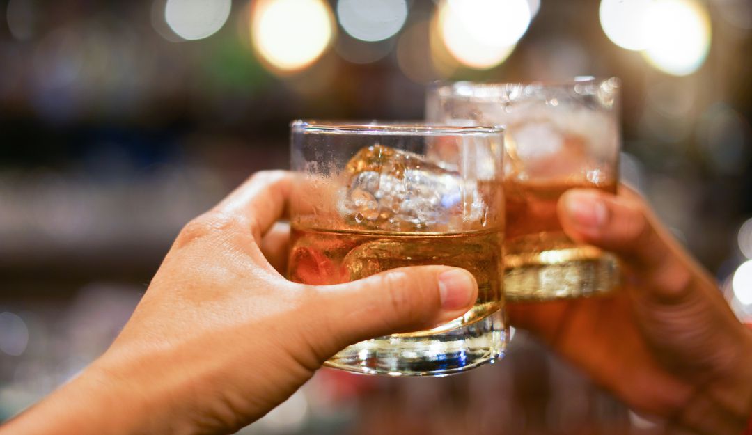 Bares Colombia: Piden a Gobierno autorización para venta de licor en establecimientos