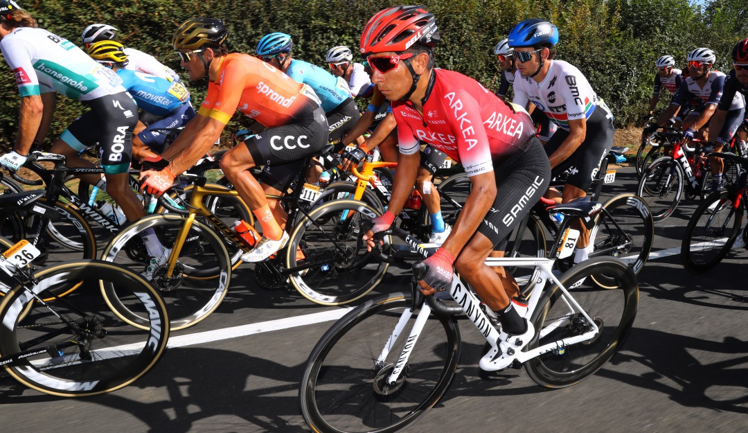 Nairo caída Tour: Nairo Quintana: "La caída no ha sido demasiado grave"