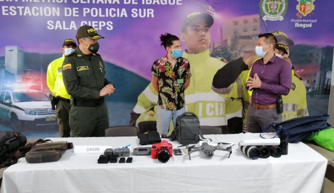 Noticias Tolima: Recuperan elementos de reconocido fotógrafo en Ibagué