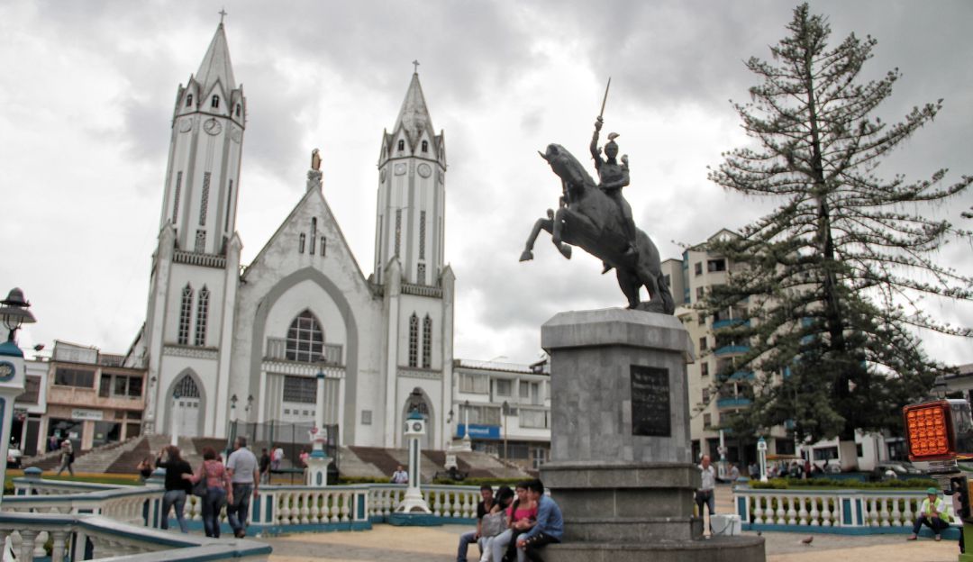 Nuevos proyectos turísticos en Santa Rosa de Cabal: Ministro de Comercio respaldará nuevos proyectos turísticos en Risaralda