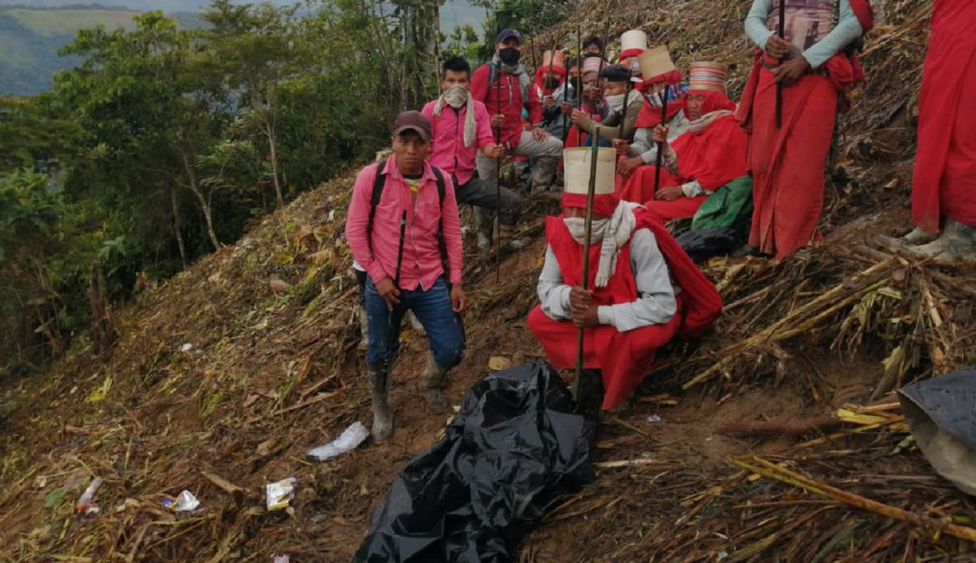Evacuado el cadaver del indígena de Ituango muerto por una mina: Luego de casi cinco días fue evacuado el cadáver del indígena muerto