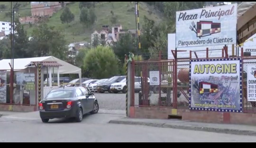 Autocines: Inauguran autocinema en el municipio de la Calera