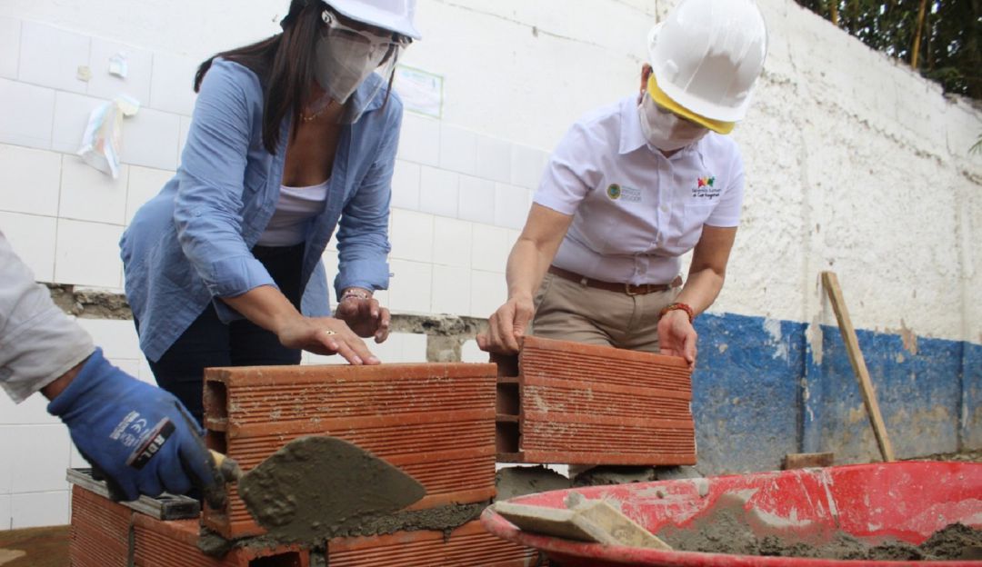 Obras en colegios de Bayunca y Pasacaballos: Inspeccionan obras en colegios de Bayunca y Pasacaballos en Cartagena