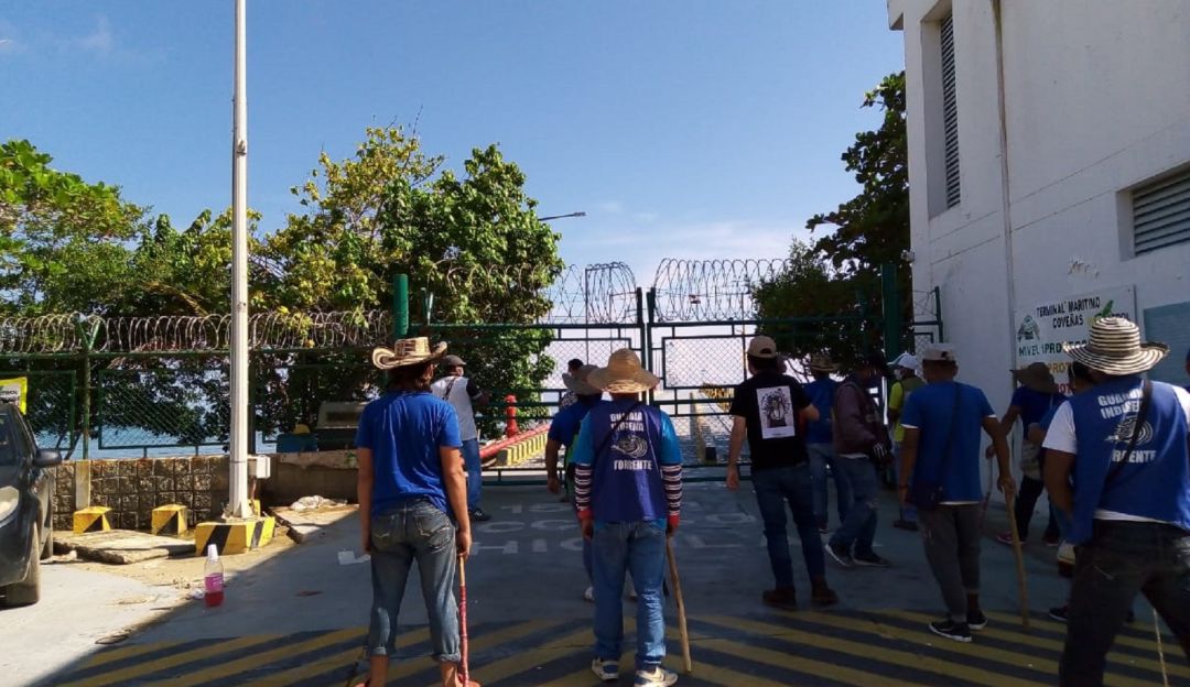 Noticias Sucre: Comunidades Indígenas protestan frente a la sede de Ecopetrol en Coveñas