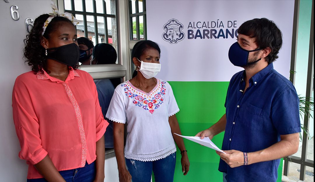 Familias barranquilleras recibieron sus títulos de vivienda: Familias barranquilleras recibieron sus títulos de vivienda