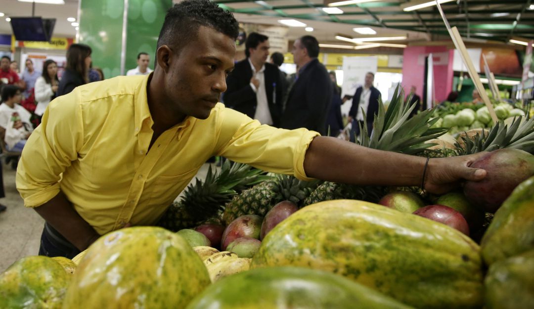 Grupo Éxito, almacenes Éxito: Juntos construimos país, iniciativa para consumir lo nuestro
