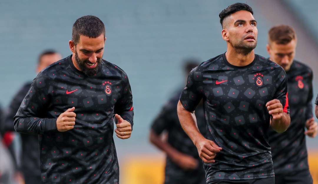 Falcao colombianos Tour: Falcao agradeció a los ciclistas colombianos que participaron en el Tour