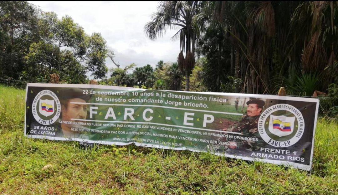 Disidencias FARC: Disidencias colocan valla FARC-EP en las afueras del municipio del Retorno