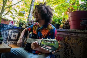 Pj Sin Suela: “Mírame es mi vida en una canción” Pj Sin Suela: “Mírame es mi vida en una canción”