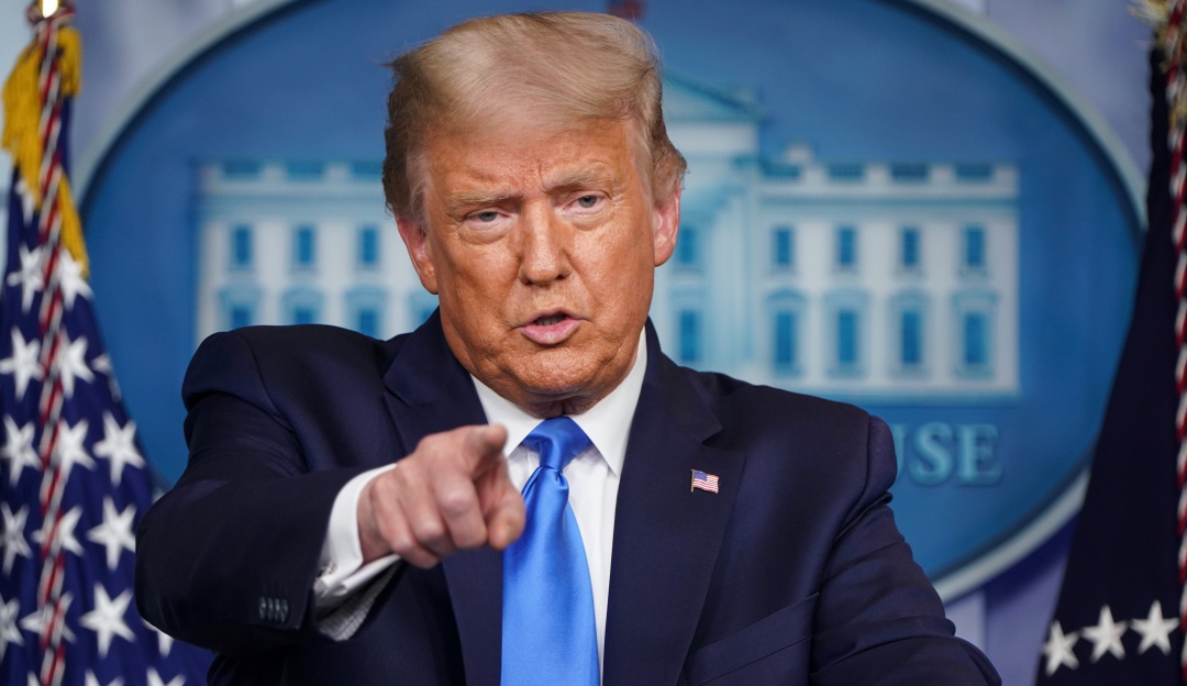 Trump dice que es inmune al coronavirus: Trump afirma que es inmune al COVID-19 y Twitter emite advertencia