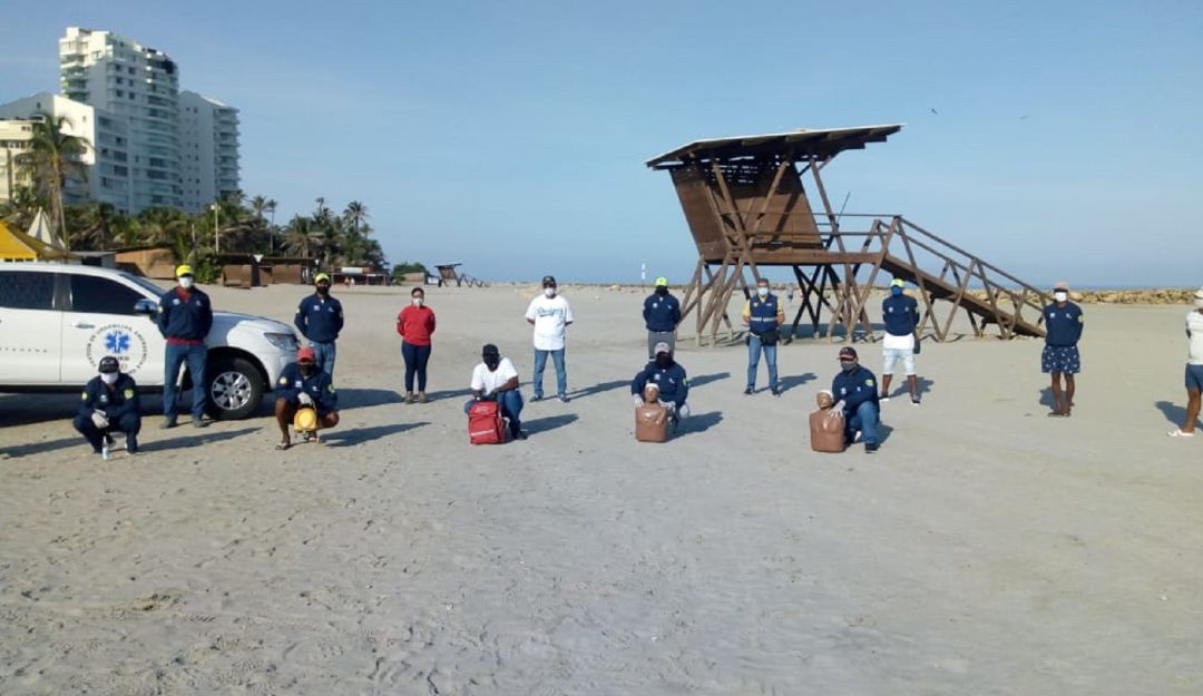 Reactivación de playas en Cartagena: Reentrenan a salvavidas para la reactivación de las playas en Cartagena