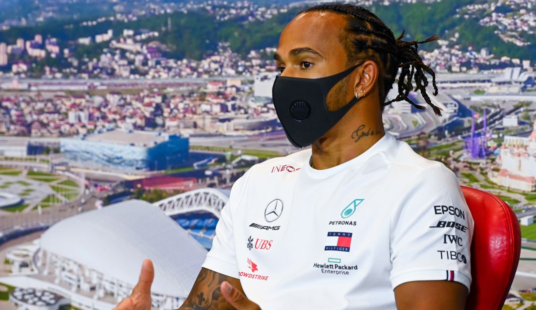 Formula 1 Lewis Hamilton: Hamilton “Hace 14 años fui el primer piloto de color, tristemente sigue así”