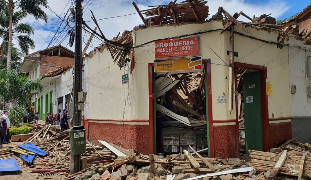 Cinco personas heridas por el colapso de varios techos en Ciudad Bolívar
