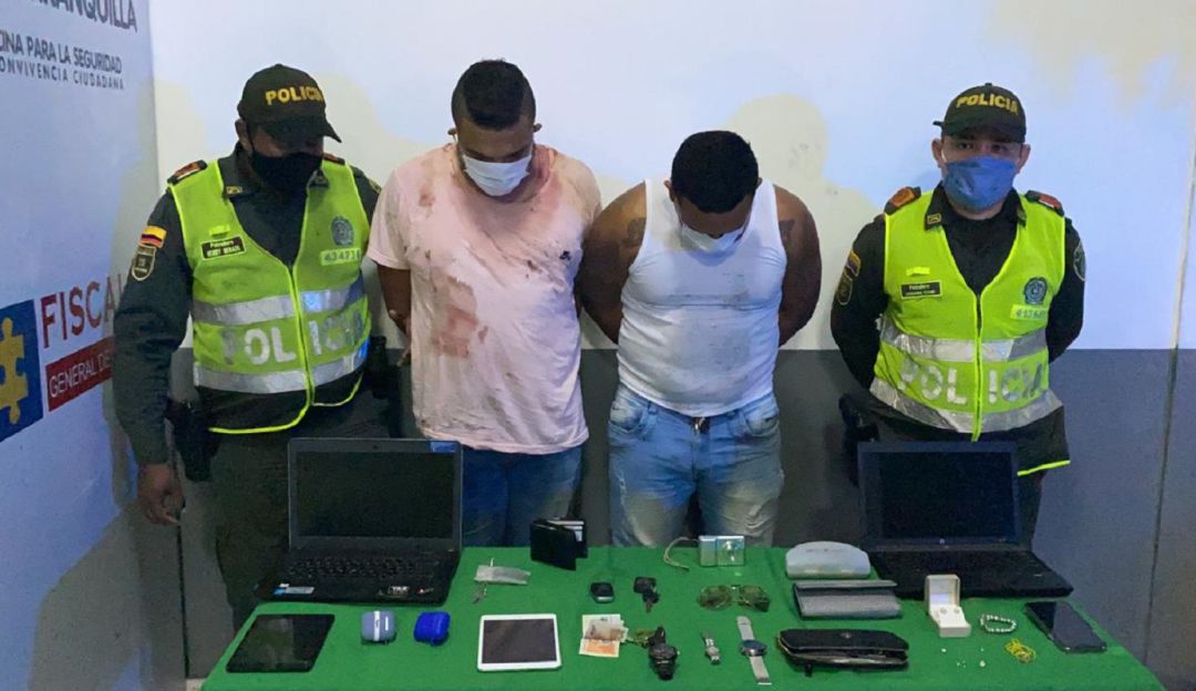 Capturan delincuentes en persecución de la Policía en Barranquilla: Capturan delincuentes que se estrellaron en la huida en Barranquilla