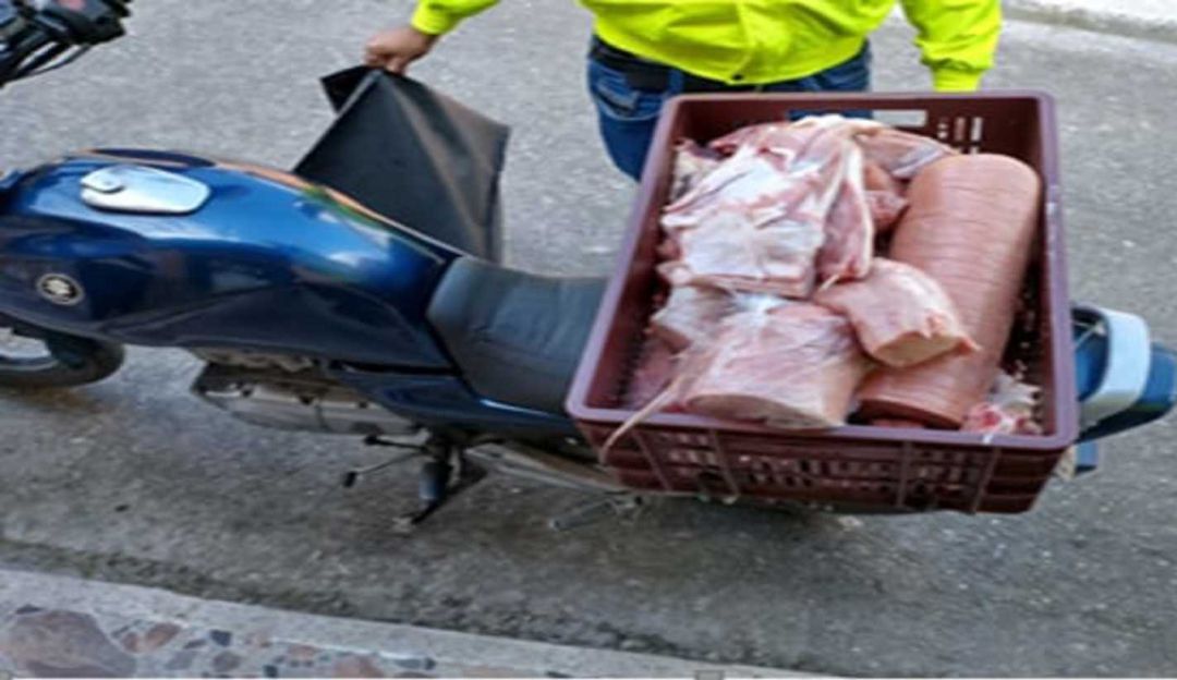 Carne de cerdo ilegal en Risaralda: Cinco capturados por sacrificio ilegal de cerdos en Santa Rosa de Cabal