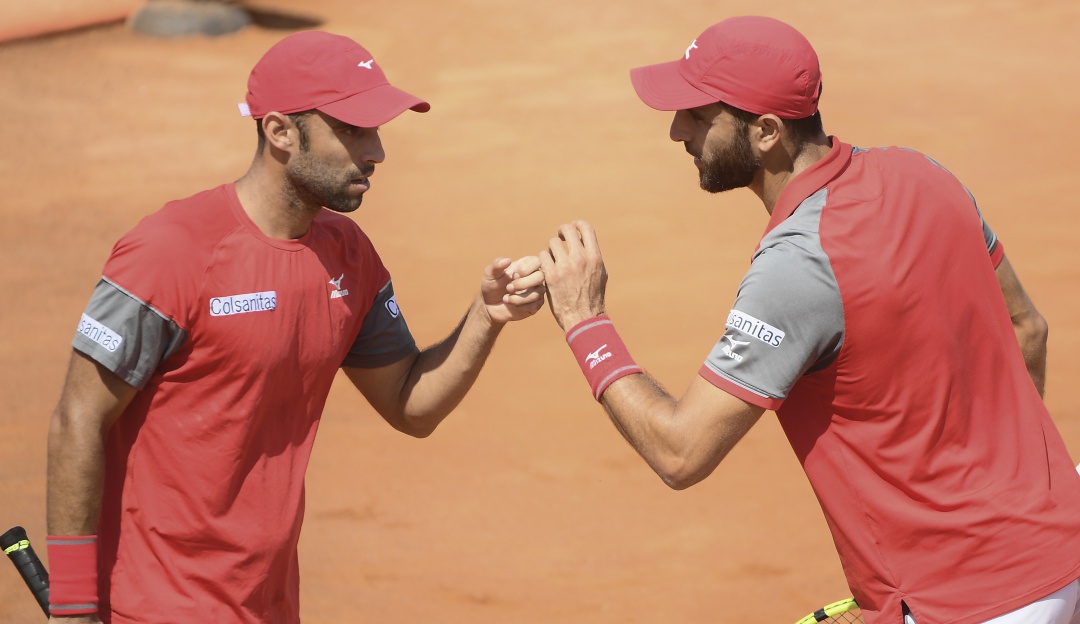 Cabal Farah rivales Roland Garros: Cabal y Farah remontan para ganar en su debut en Roland Garros