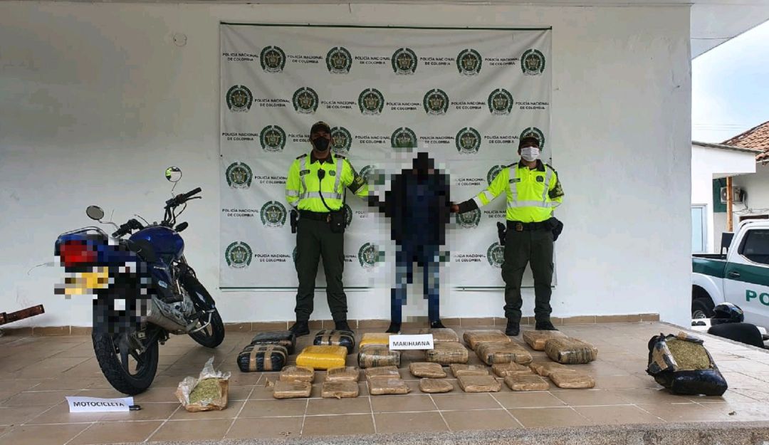 Tolima: Capturan a motociclista con 80 kilos de droga