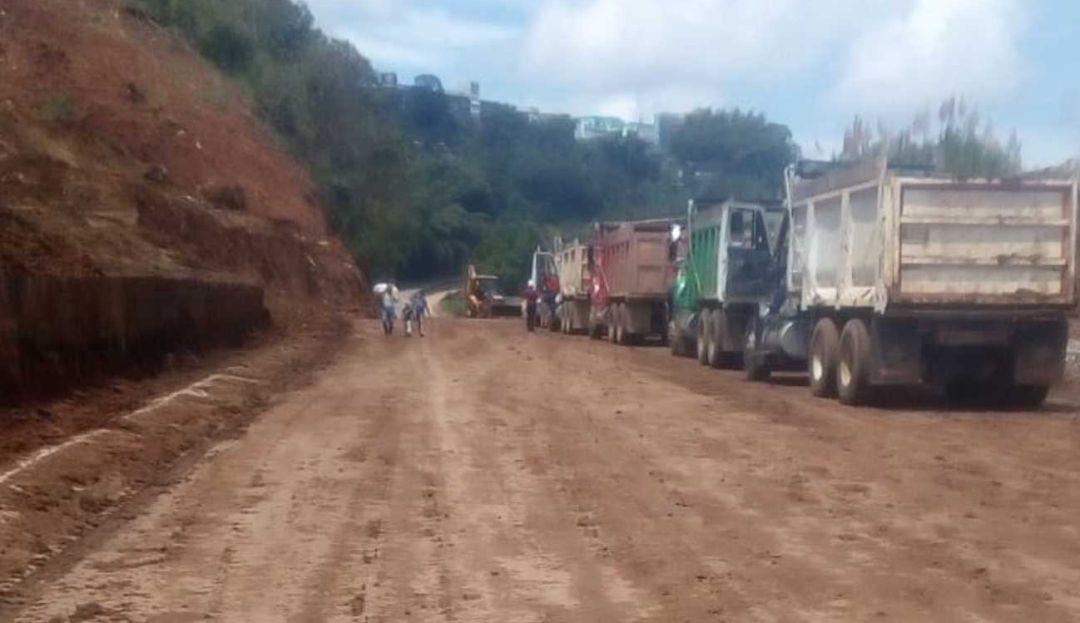 Habilitación de la vía La Romelia - El Pollo: Finalizan obras de remoción de tierra en la vía La Romelia - El Pollo