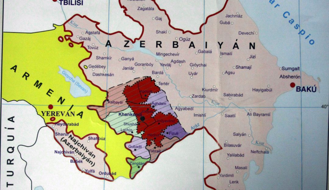 EL EMBAJADOR DE LA REPUBLICA DE AZERBAIYAN ILGAR MUKHTAROV EN ENTREVISTA PARA COLPRENSA. (COLPRENSA-GERMAN ENCISO).