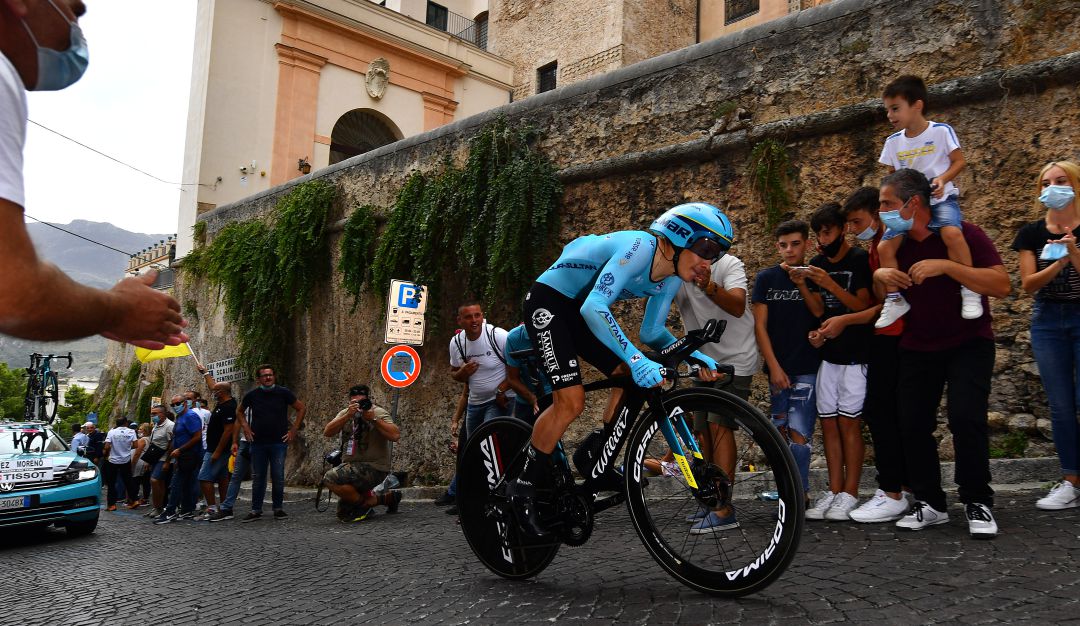 Giro de Italia 2020: VIDEO: La dura caída de Miguel Ángel López en el Giro de Italia