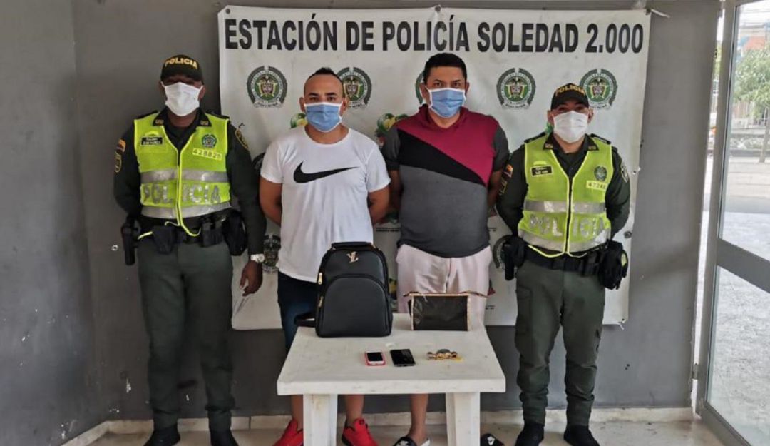 Conductor habría manoseado a menor de 14 años para atracarla